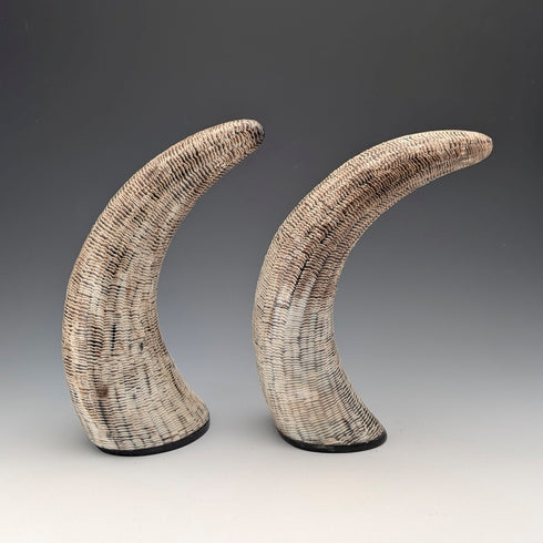 復古角鱗裝飾物一對小雕像